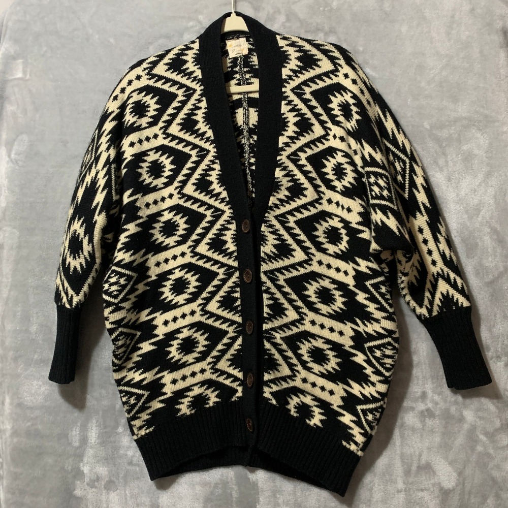 Golden Poppy Bohemian Cardigan Med Button Front Aztec‎ Geometric Pattern Sweater